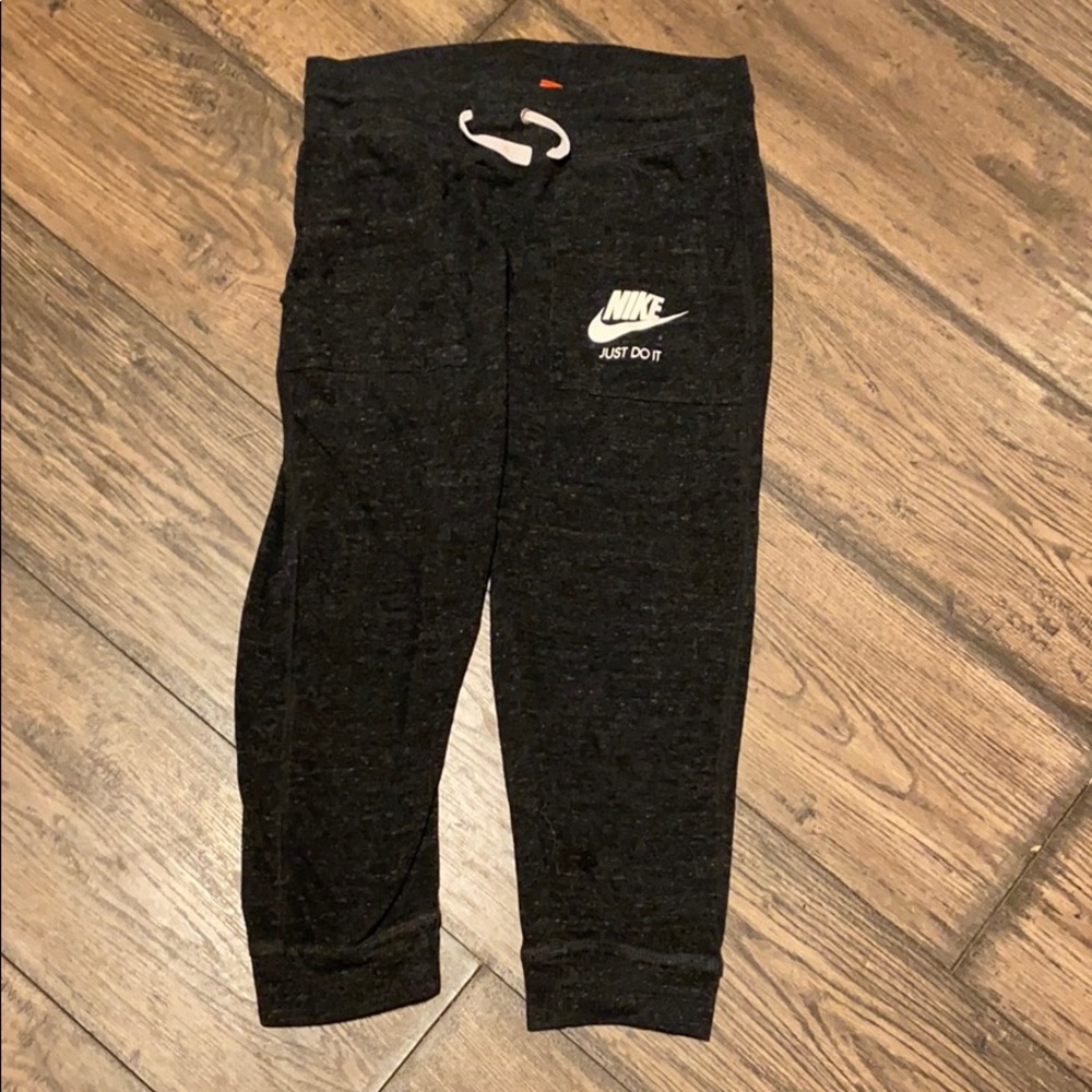 Nike cutoff joggers